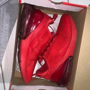 Nike Air Max 270 GS “University Red”